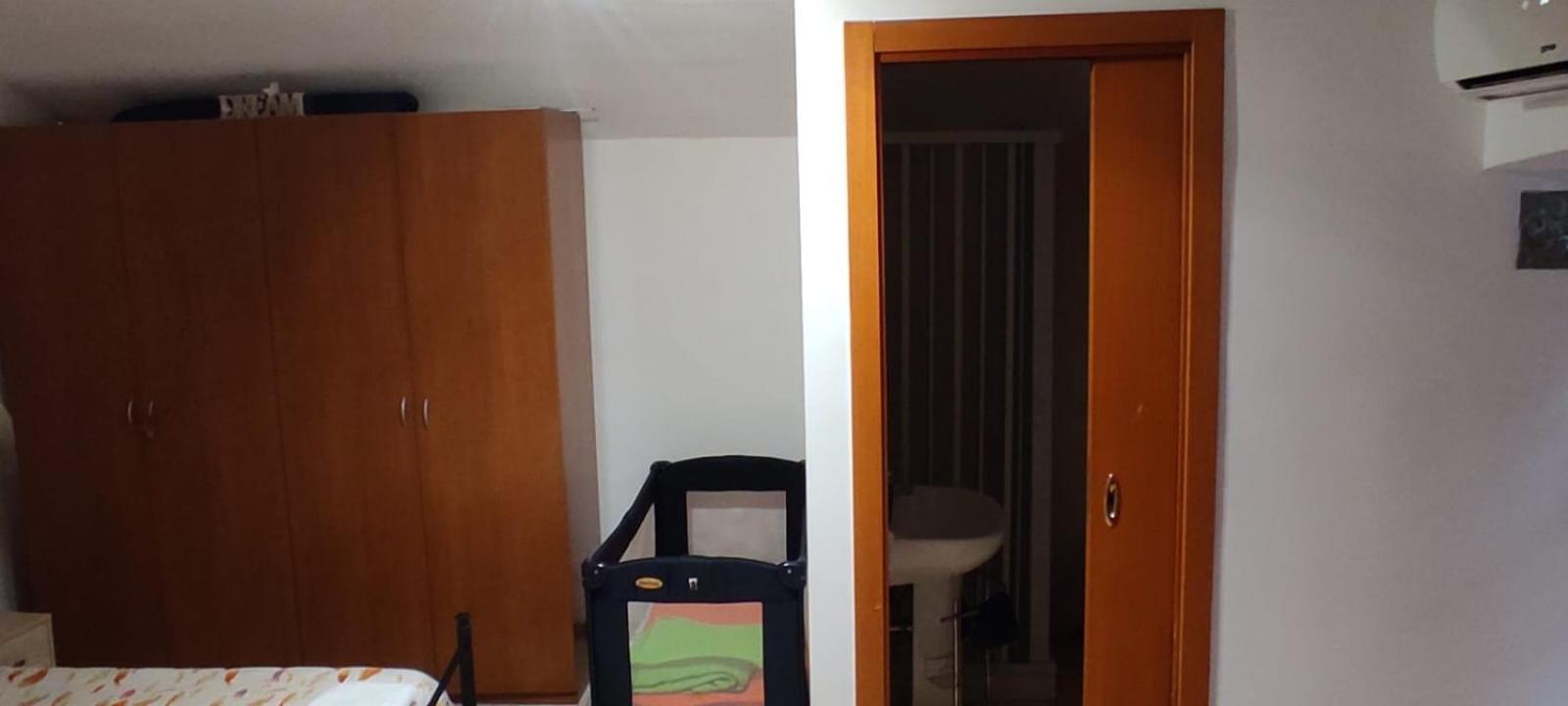 Chez Stefano Apartment Bari Bilik gambar