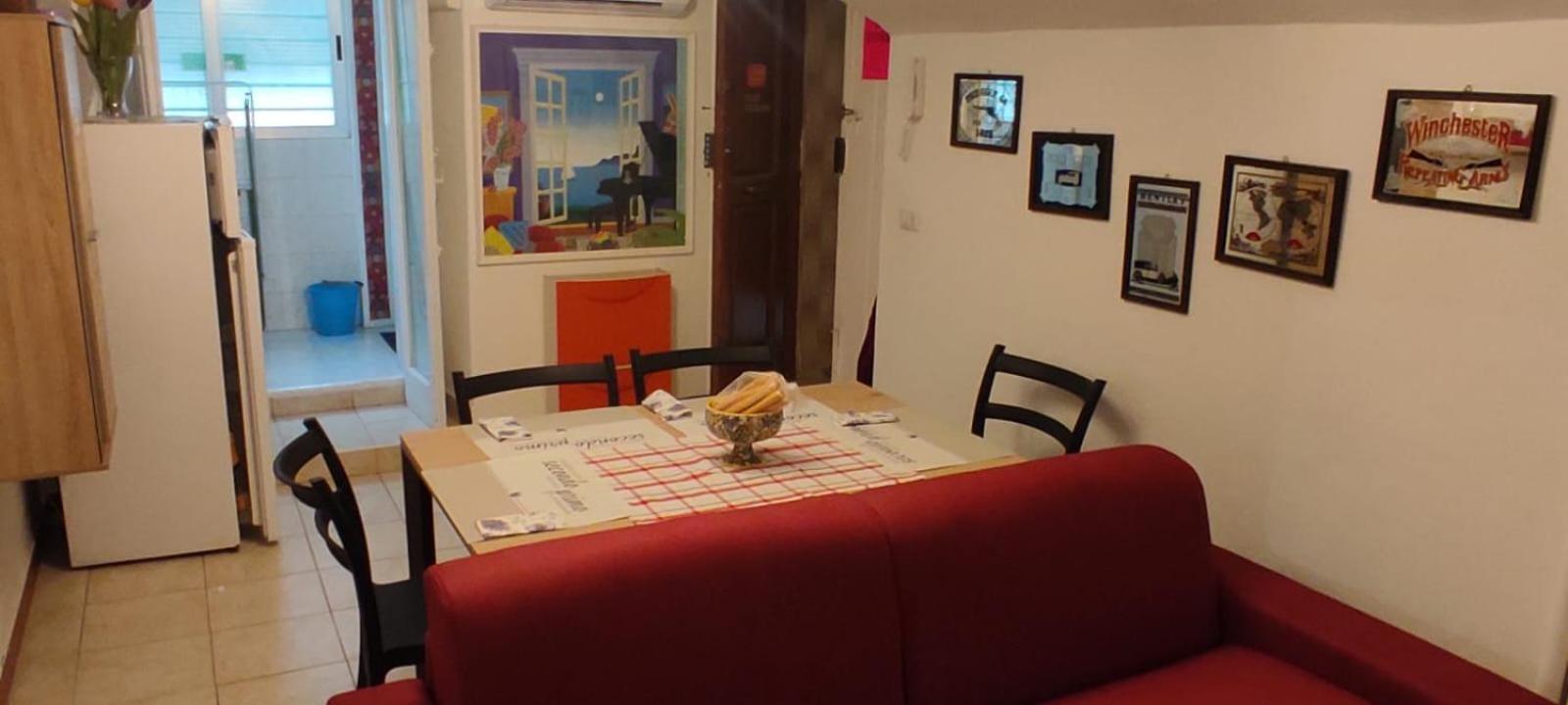 Chez Stefano Apartment Bari Bilik gambar